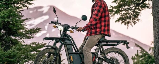 Travel Tahoe : Lake Tahoe Activates : Craft Your Tahoe Escape - Electric Motorcycle Tour